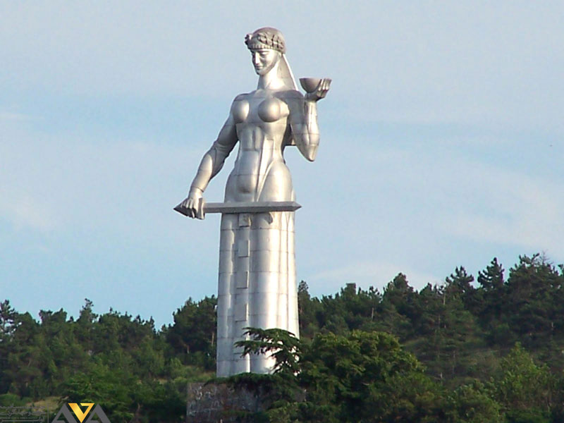 مجسمه کارتلیس ددا مادر گرجستان