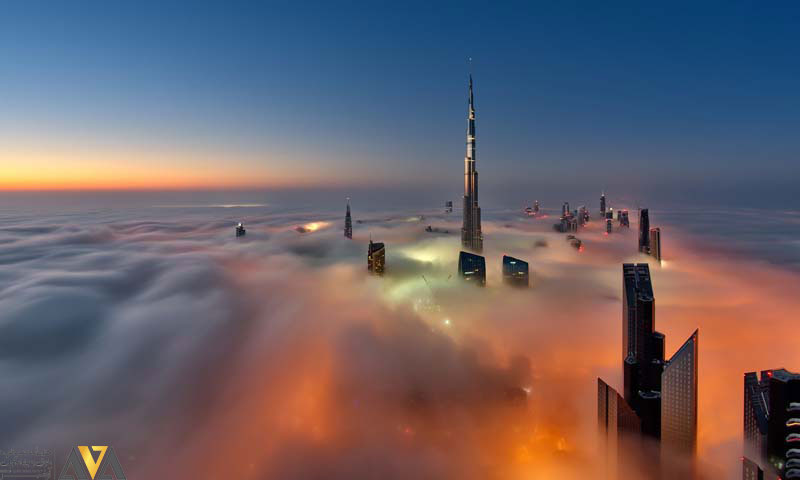 برج خلیفه بر فراز ابرها