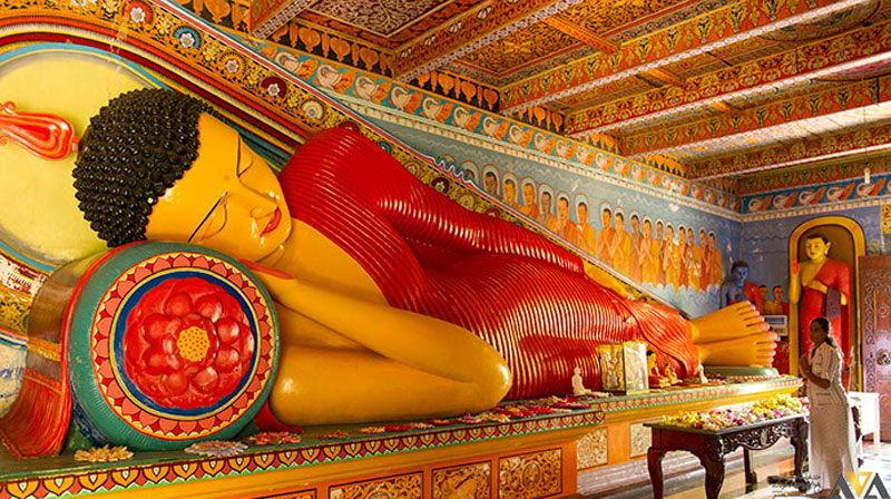 بازدید از مجسمه خوابیده 60 فوتی بودا تور سریلانکا
